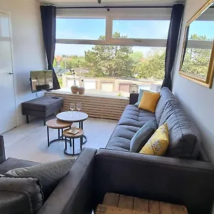 Apartment De Schelp 73 The Perfect Place!, Zandvoort
